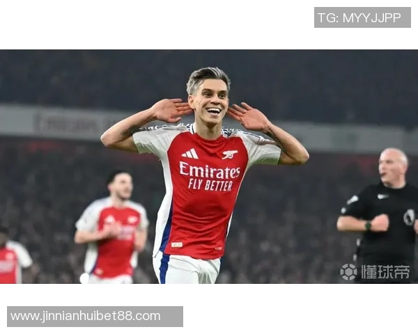 布伦特福德官方宣布与27岁中场雅内特续约至2030年6月,续约消息引发关注 布伦特福德官方宣布与27岁中场雅内特续约至2030年6月,续约消息引发关注